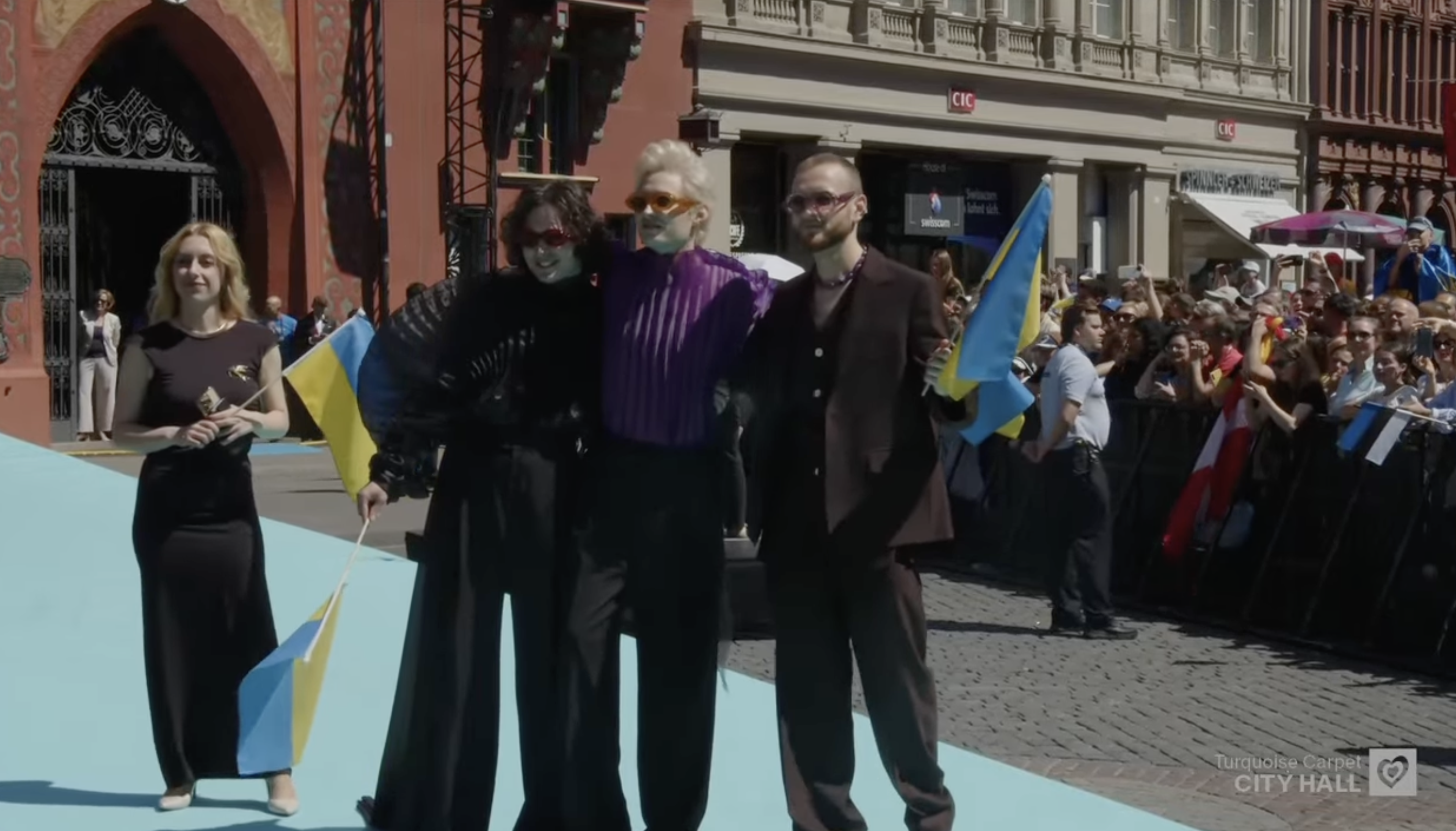 Гурт Ziferblat на бірюзовому хіднику "Євробачення-2025": що символізують образи учасників